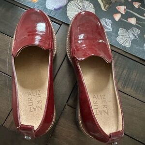 Naturalizer Plum-Red Darry loafers with Glossy Finish